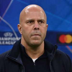 世界杯手机版官网入口-斯洛特调侃卡拉格：我曾听你的变阵但却受批评，现在不能再听你的